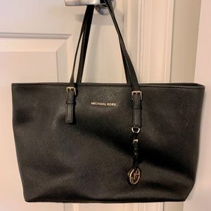 Michael Kors Jet Set tote bag